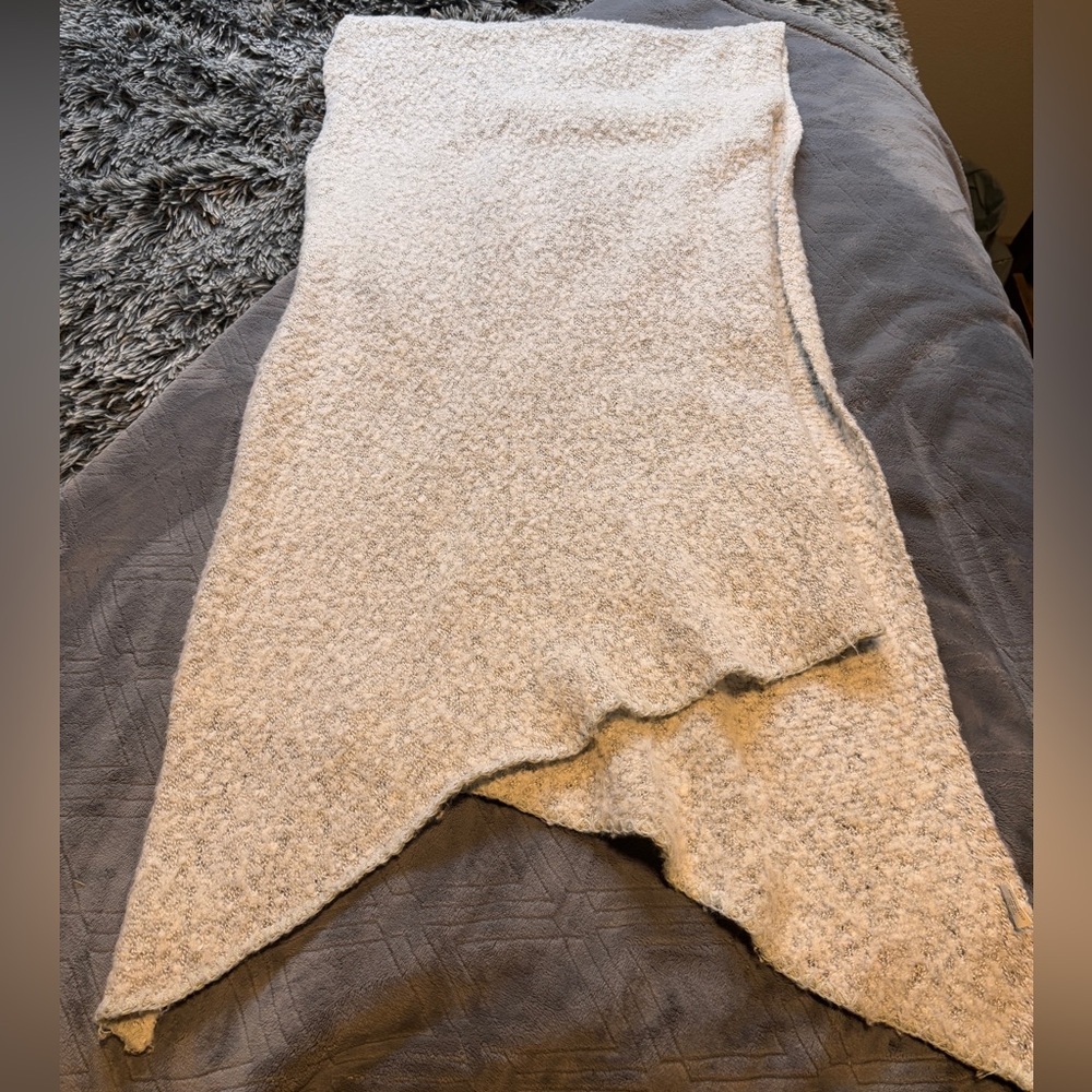 Very soft blanket scarf.